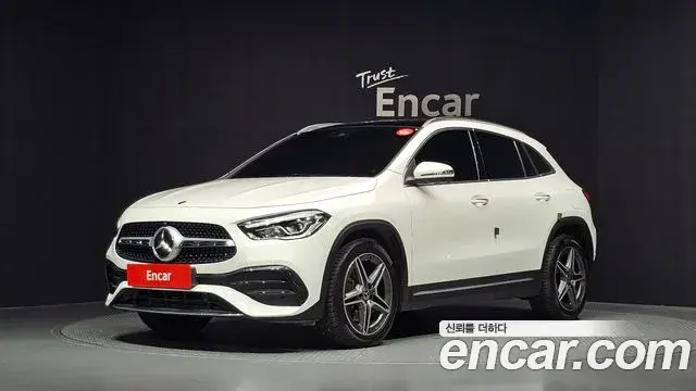 Mercedes-Benz GLA-Class 2020 — Photo 1/20