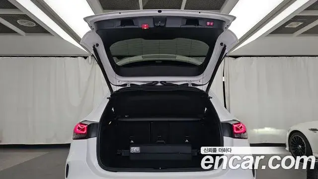 Mercedes-Benz GLA-Class 2020 — Photo 20/20