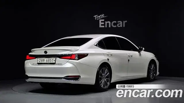 Lexus ES300h 2018 — Şəkil 2/20