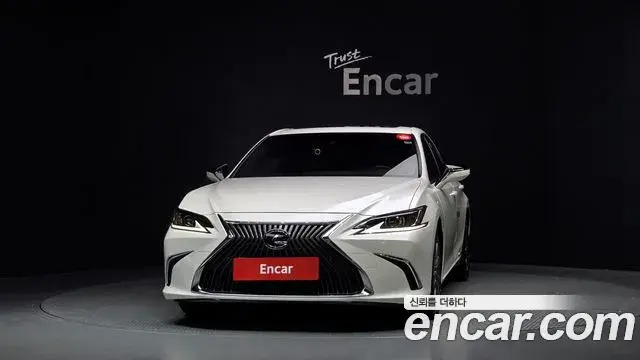 Lexus ES300h 2018 — Şəkil 3/20