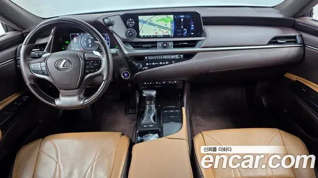 Lexus ES300h 2018 — Şəkil 7/20