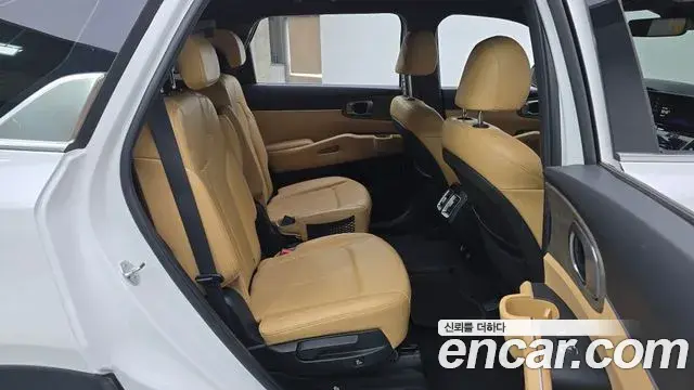 Kia Sorento 2023 — Фото 12/20