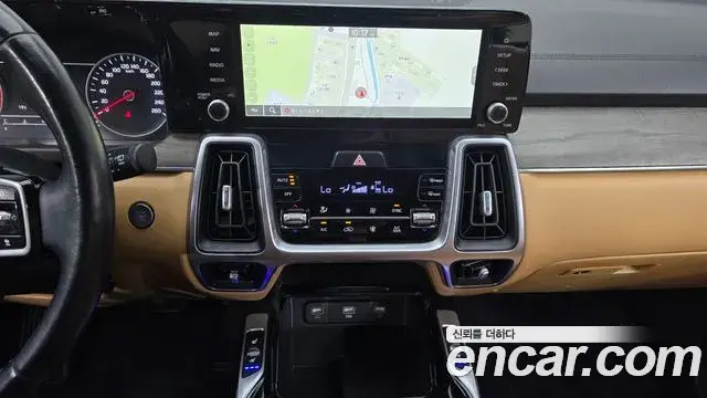 Kia Sorento 2023 — Фото 15/20