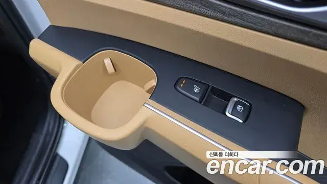 Kia Sorento 2023 — Фото 19/20