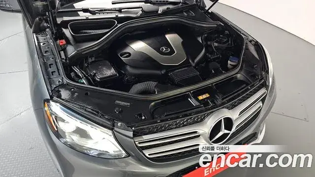 Mercedes-Benz GLE-Class 2018 — Photo 6/20