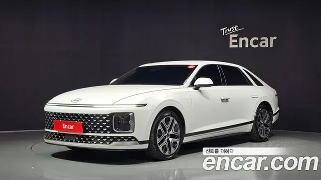 Hyundai Grandeur 2023 — Photo 1/20