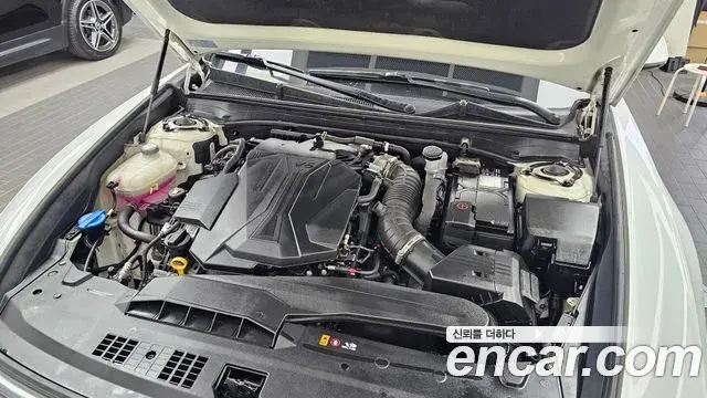 Hyundai Grandeur 2023 — Photo 6/20