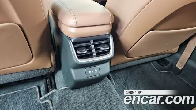 Hyundai Grandeur 2023 — Photo 19/20