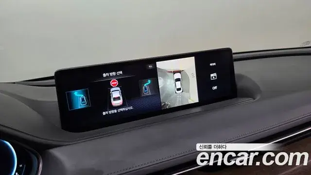 Genesis Electrified G80 2022 — Photo 14/20