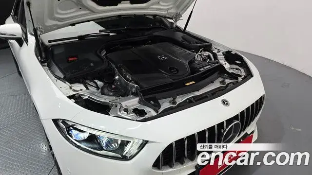 Mercedes-Benz CLS-Class 2021 — Photo 6/20