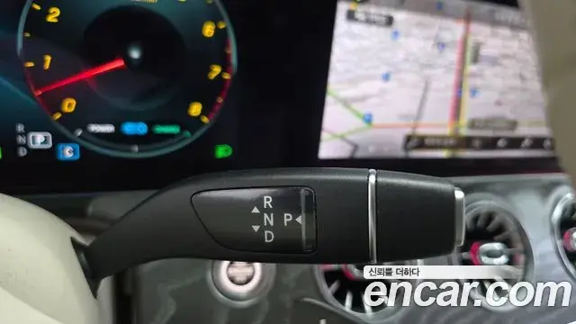 Mercedes-Benz CLS-Class 2021 — Photo 9/20