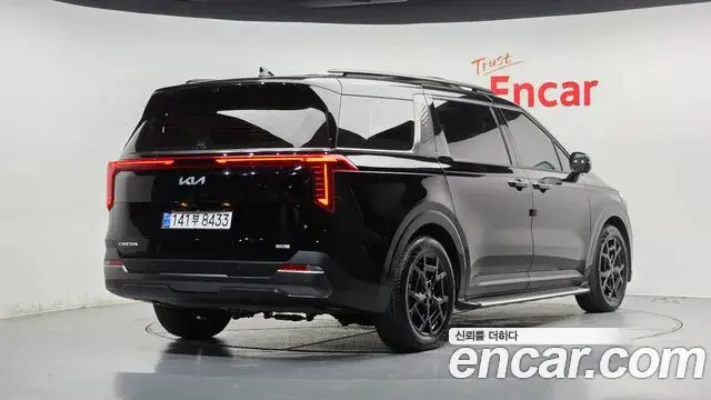 Kia Carnival 2024 — Photo 2/20