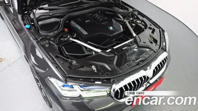BMW 5 Series 2023 — Photo 6/20