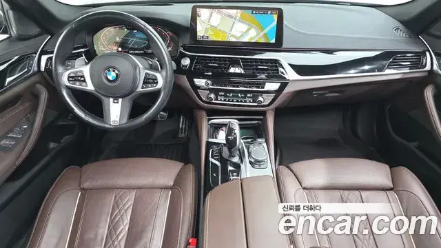 BMW 5 Series 2023 — Photo 7/20