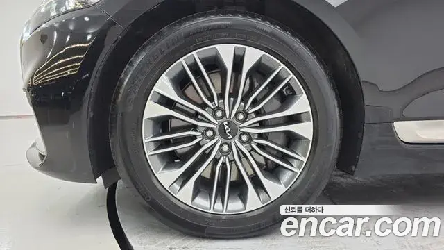 Kia The K9 2023 — Photo 5/20