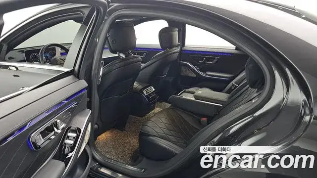 Mercedes-Benz S-Class 2021 — Photo 11/20