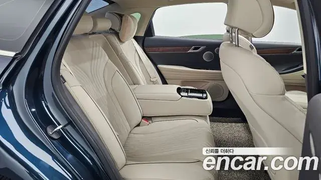Genesis Electrified G80 2022 — Photo 12/20