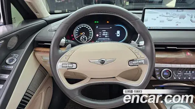 Genesis Electrified G80 2022 — Photo 13/20