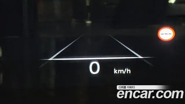 Genesis Electrified G80 2022 — Photo 18/20