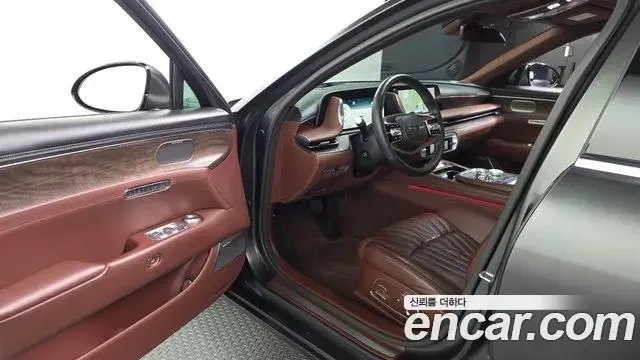 Genesis G90 2023 — Photo 10/20