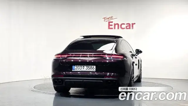 Porsche Panamera 2021 — Фото 4/20