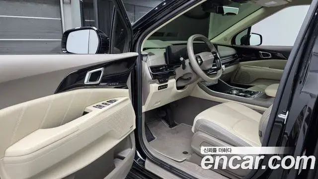 Kia Carnival 2025 — Photo 10/20
