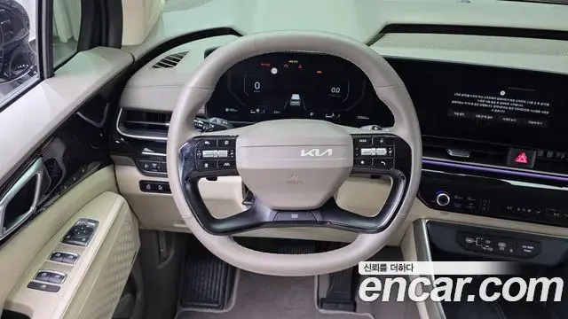 Kia Carnival 2025 — Photo 13/20