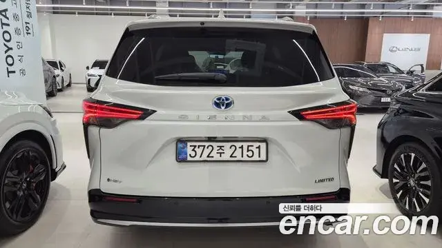 Toyota Sienna 2025 — Photo 3/20