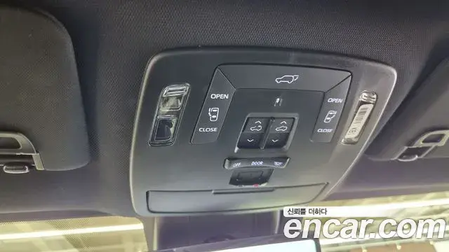 Toyota Sienna 2025 — Photo 17/20