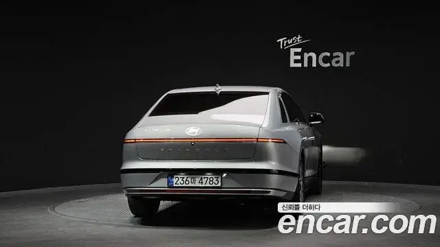 Hyundai Grandeur 2023 — Photo 4/20