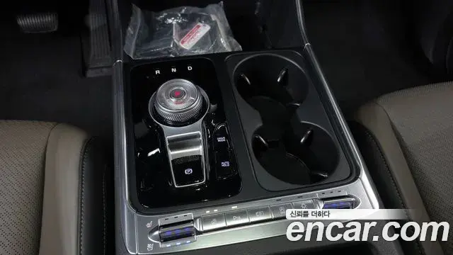 Kia Carnival 2024 — Photo 9/20