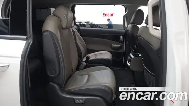 Kia Carnival 2024 — Photo 11/20