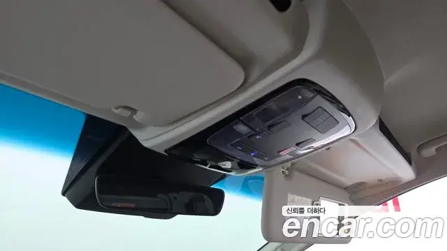 Hyundai Staria 2026 — Photo 19/20