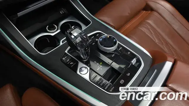 BMW X7 2022 — Photo 9/20