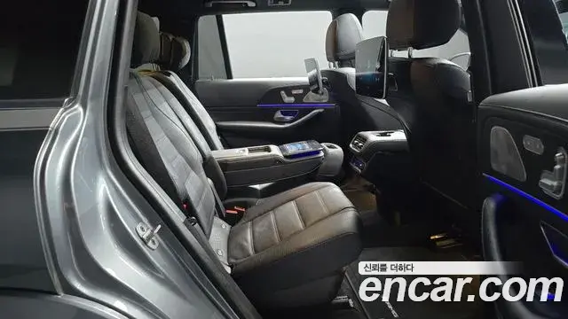 Mercedes-Benz GLS-Class 2021 — Photo 11/20
