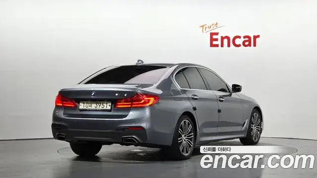 BMW 5 Series 2018 — Photo 1/20