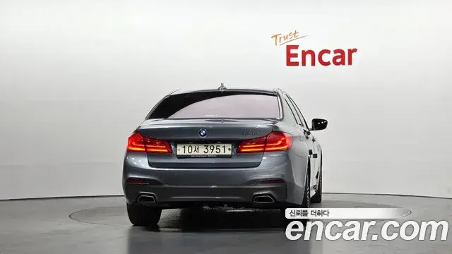 BMW 5 Series 2018 — Photo 3/20