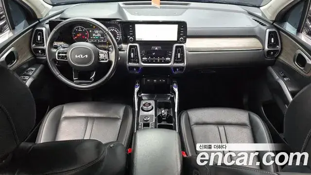 Kia Sorento 2022 — Photo 7/20