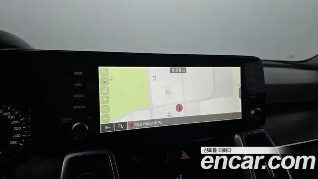 Kia Sorento 2022 — Photo 18/20