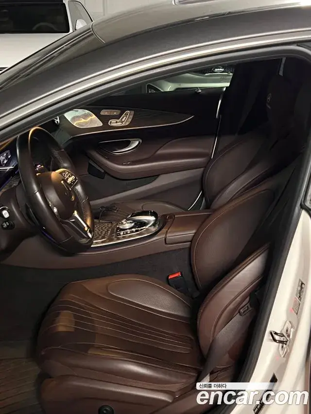 Mercedes-Benz CLS-Class 2020 — Photo 9/18