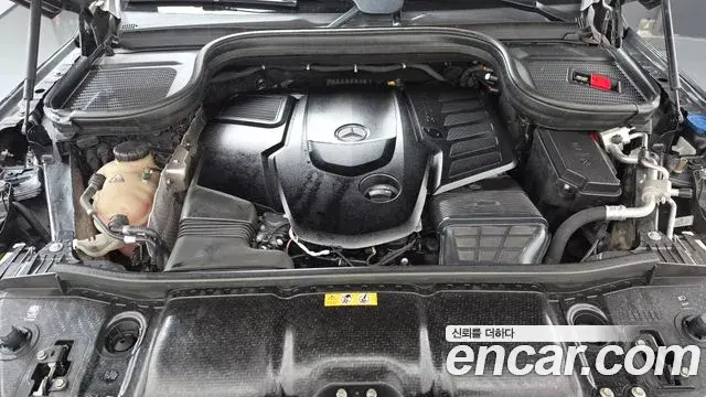 Mercedes-Benz GLE-Class 2022 — Photo 6/20