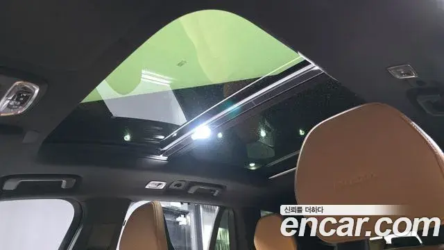Volvo XC90 2020 — Photo 19/20