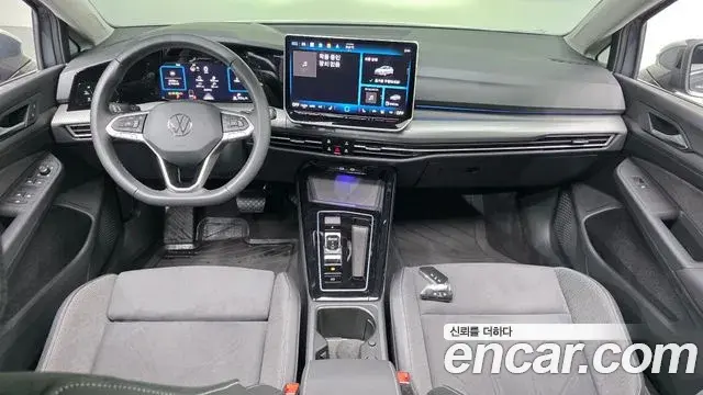 Volkswagen Golf 2025 — ფოტო 7/20