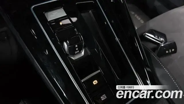 Volkswagen Golf 2025 — ფოტო 9/20
