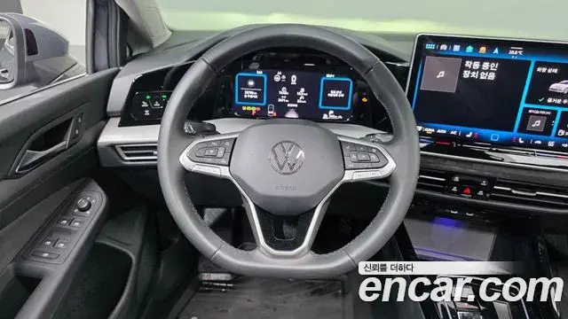 Volkswagen Golf 2025 — ფოტო 13/20