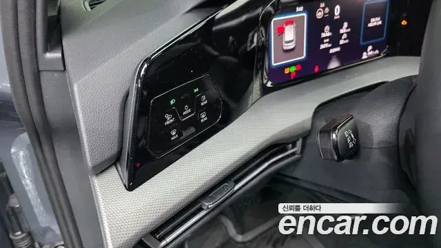 Volkswagen Golf 2025 — ფოტო 18/20