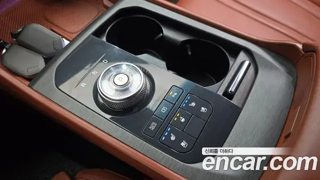 Kia K8 2024 — Photo 9/20