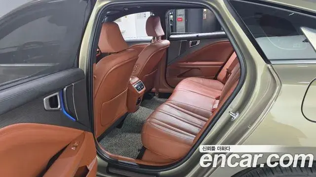 Kia K8 2024 — Photo 11/20