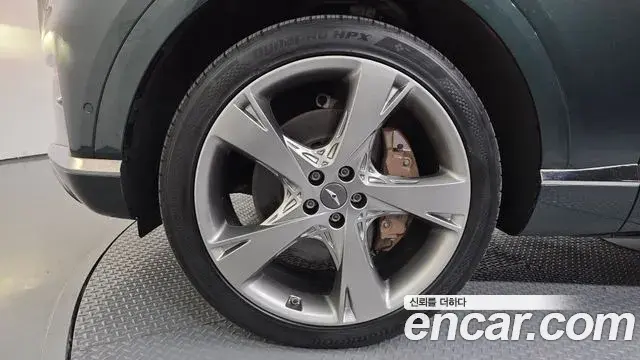 Genesis GV80 2023 — Photo 5/20