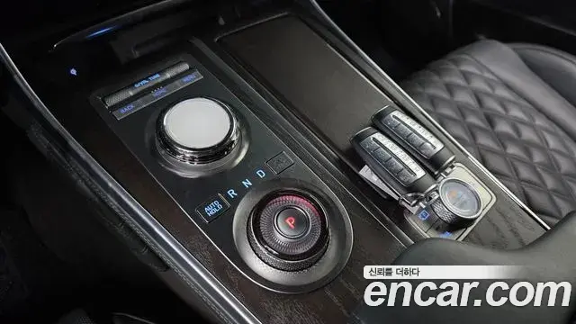 Genesis GV80 2023 — Photo 9/20